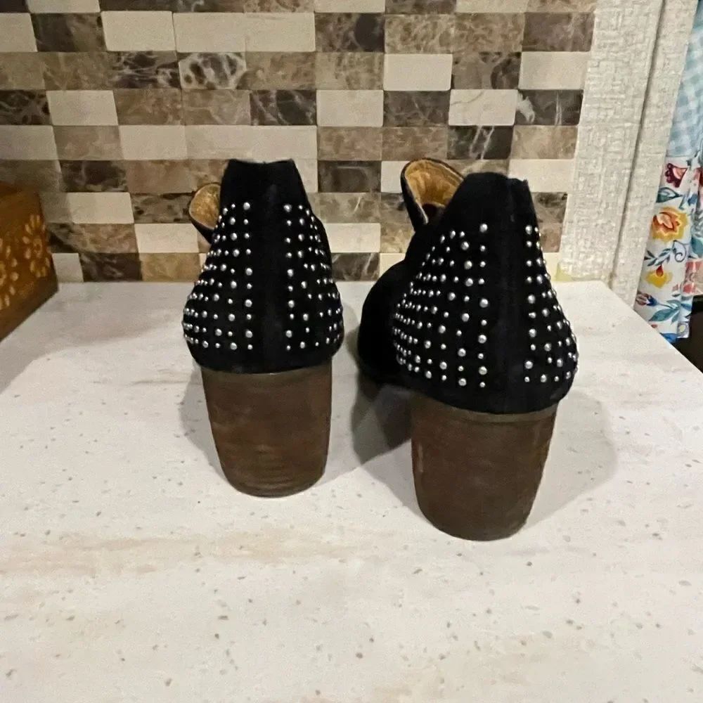 Naya Booties  - Picture 2 of 7